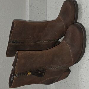 Born Primitive Chestnut Heeled Boots Like New